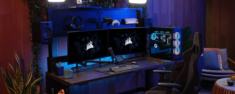 Corsair reveals their Platform:6 Modular Desk at Gamescom