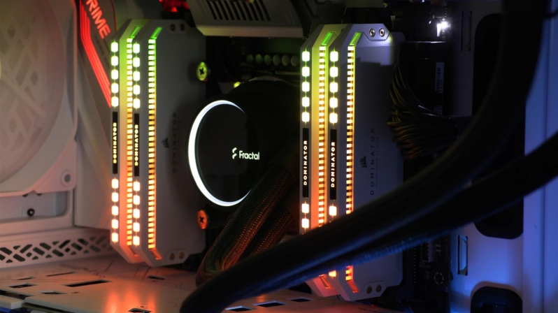 Corsair Dominator Platinum RGB Series White Edition DDR4 Memory