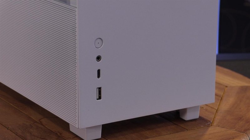 Lian Li Q58 Mini ITX Case Review