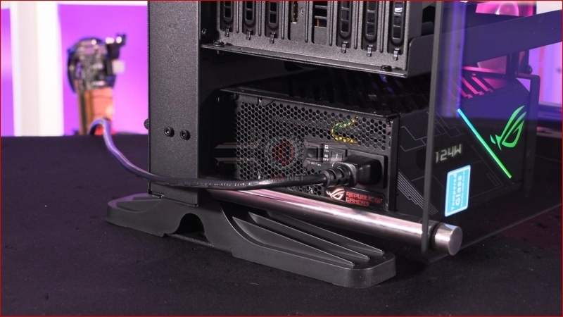 Thermaltake Core P3 Tempered Glass Curved Edition Showpiece Case Review