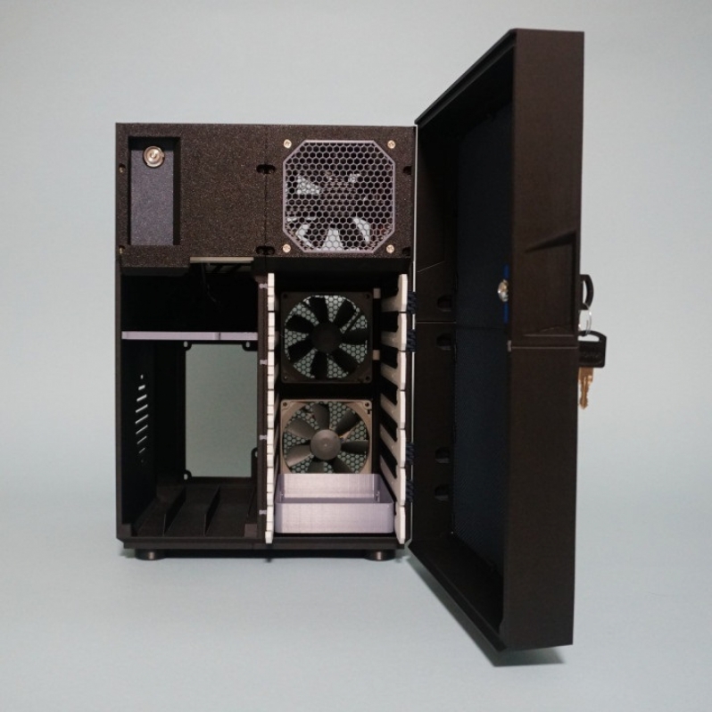 This 3D Printed Case brings DIY NAS building to a new level