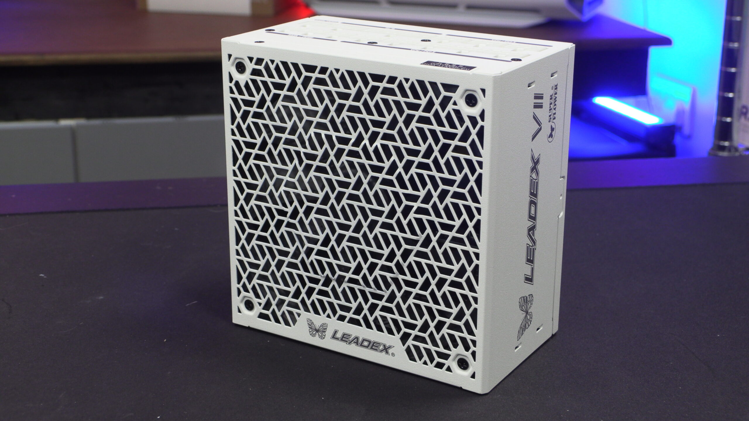 Super Flower Leadex VII Gold 1000W and 1300W PSU Review - OC3D