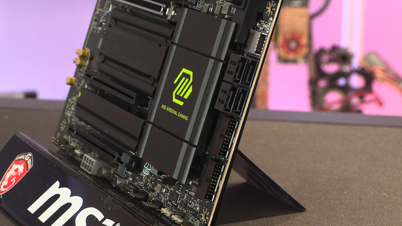 MAG X870 Tomahawk SATA