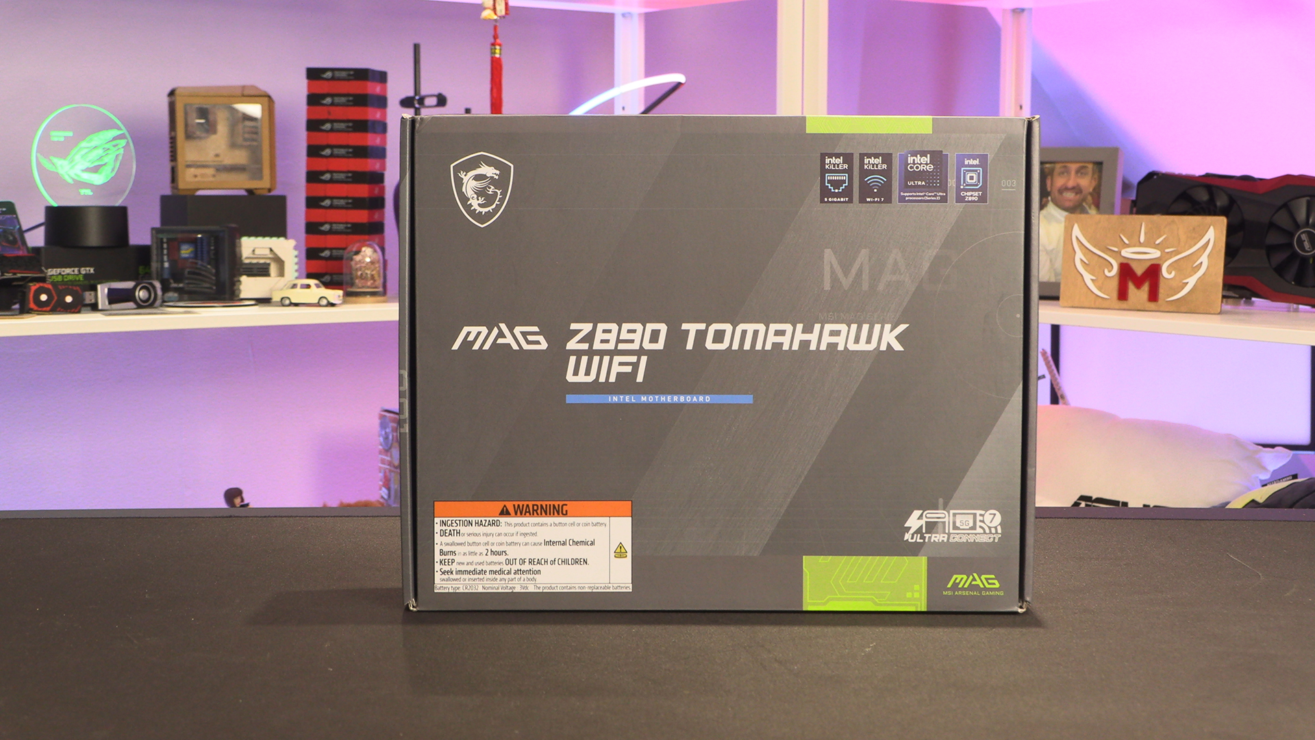 Z890 Tomahawk Packaging