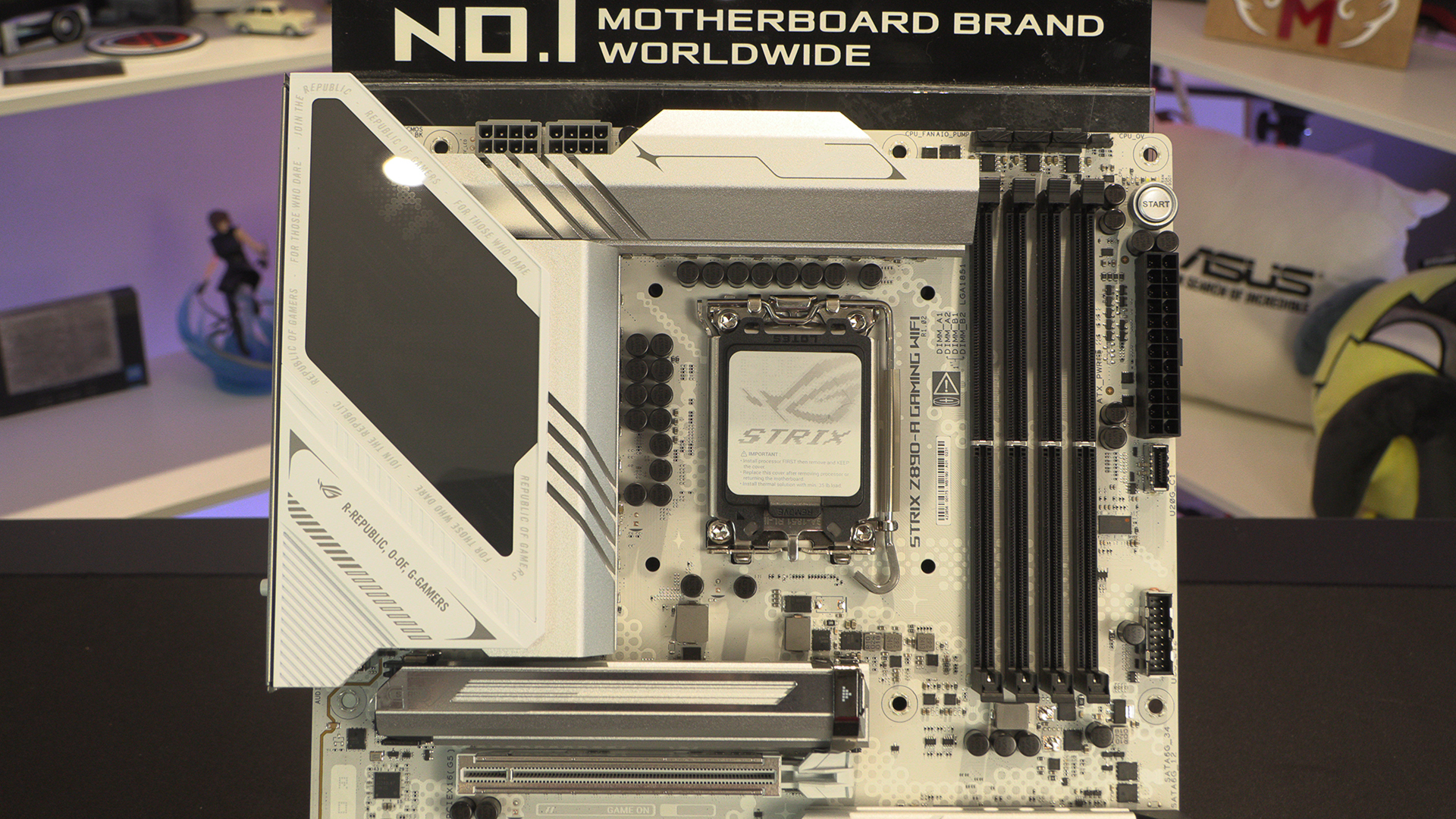 ROG STRIX Asgard メモリー ホワイト DDR5 Asgard ROG Strix DDR5 RGB RAM Memory 32GB(16GBx2 CL34 6800MHZ