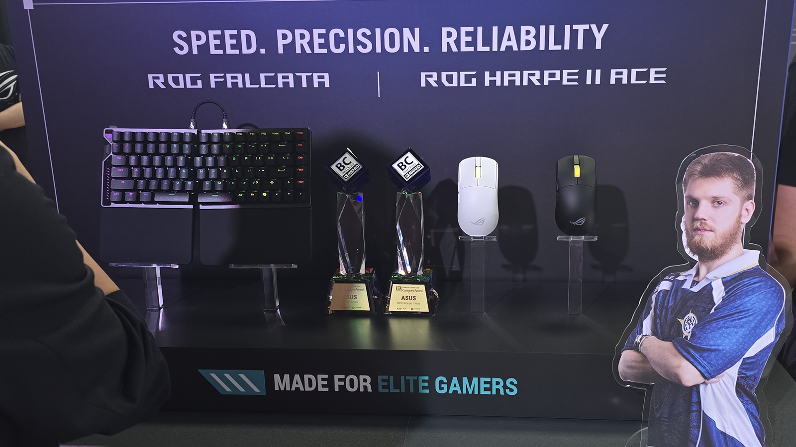 ASUS-ROG-Falcata-and-Harpe-II-Ace.jpg