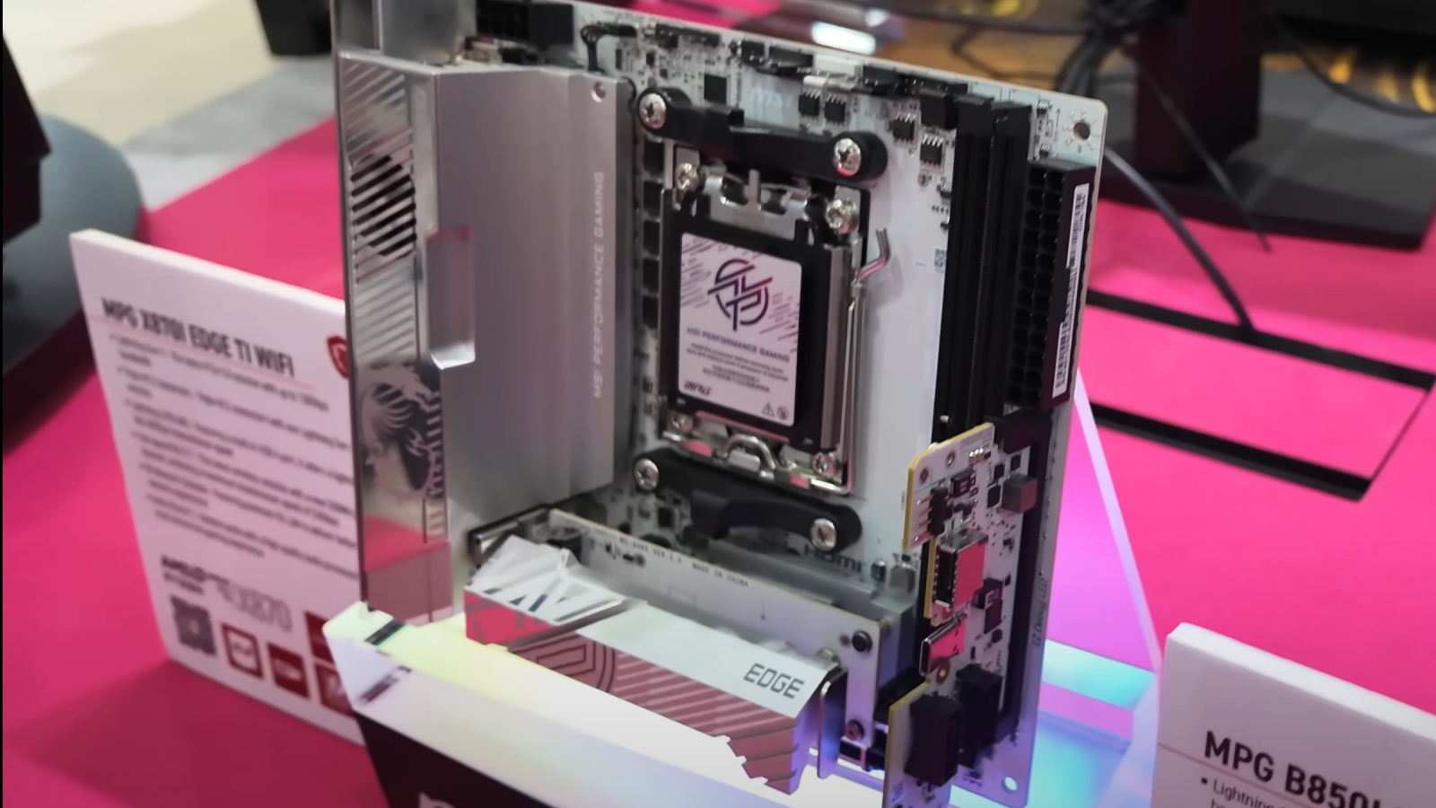MSI-ITX-X870I.jpg