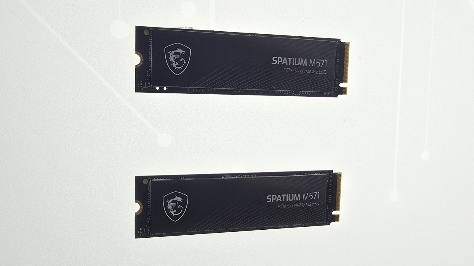 MSI-Spatium-M571-.jpg