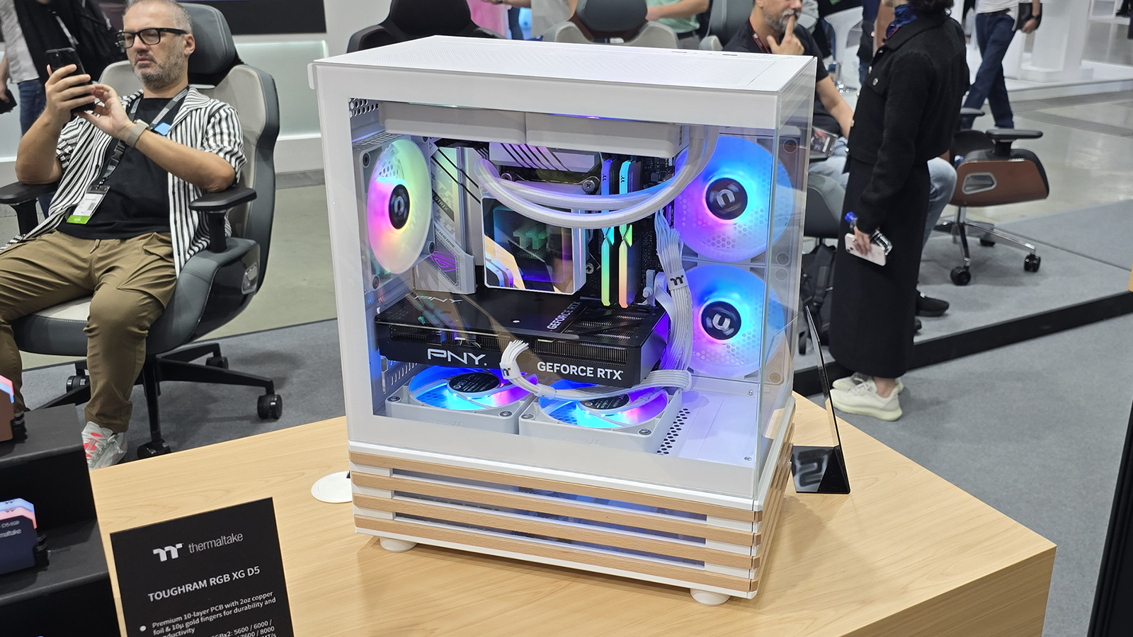 Thermaltake-Wood.jpg