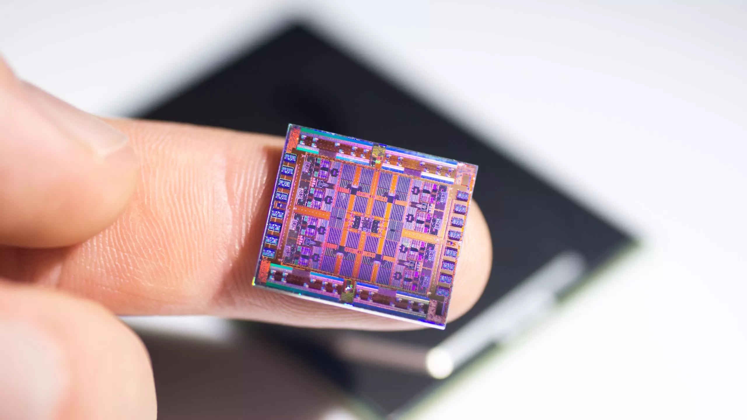 Silicon-Small.jpg