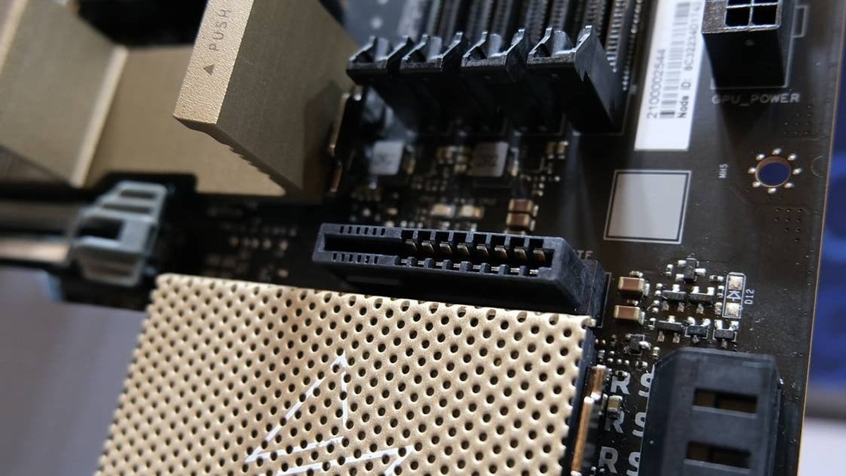 Sapphire-NITRO-X870EA-motherboard.jpg