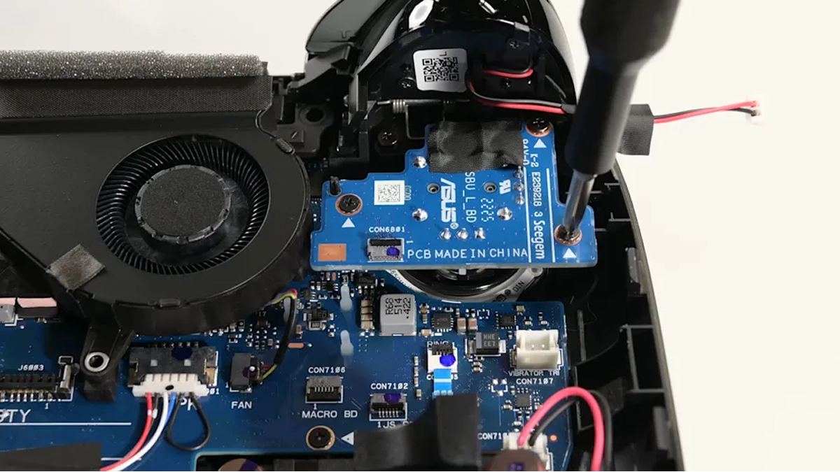 ROG-Xbox-Ally-X-iFixit.jpg