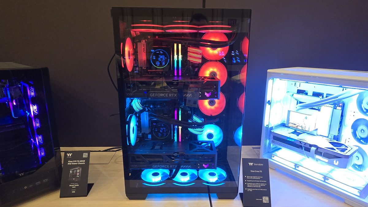 ThermalTake-View-Cross-TG.jpg
