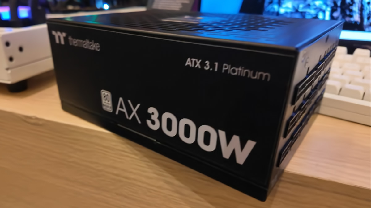 Thermaltake-AX-3000W-side.jpg