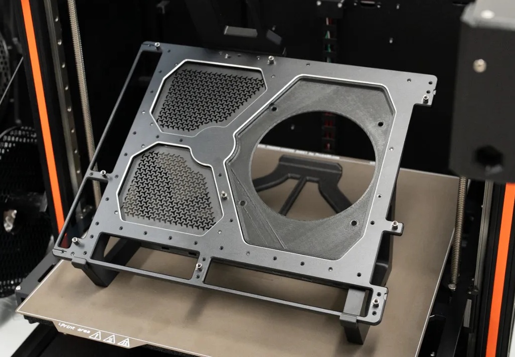 Extreme Customisation - Corsair FRAME 4000 Accessories arrive - OC3D