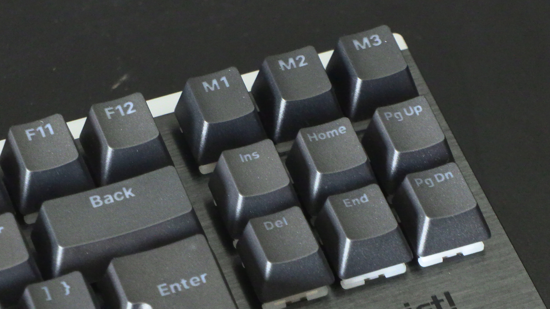 be quiet! Light Mount TKL Memory